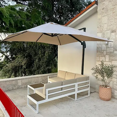 Cedrus House - New Prestige Vila *